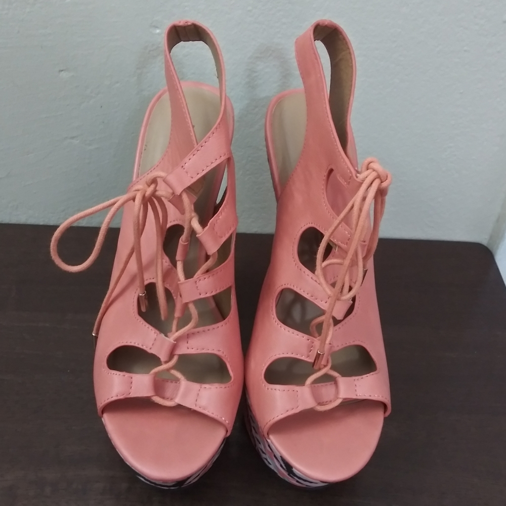 Dollhouse Peep Toe Platform Wedges